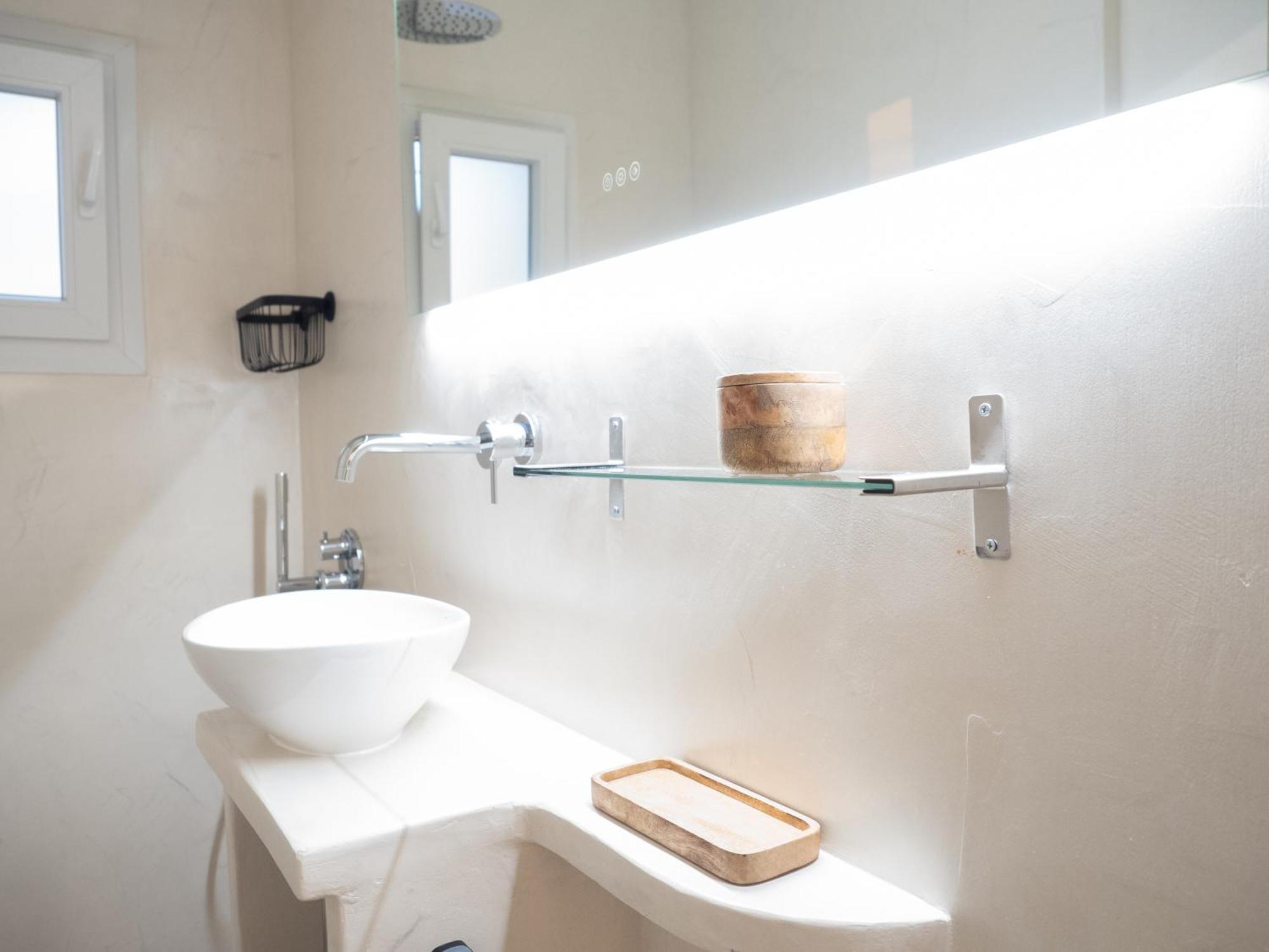 Seaview Apartment - Poros Relaxing Beachfront Flat Poros Town Esterno foto