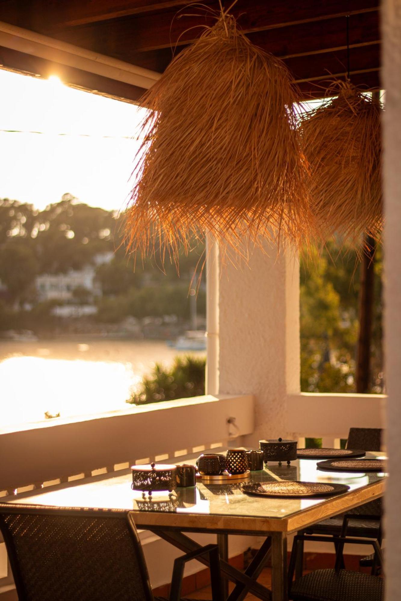 Seaview Apartment - Poros Relaxing Beachfront Flat Poros Town Esterno foto